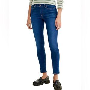 Levi’s 711 Skinny Jeans in Blue Wash Women’s 25